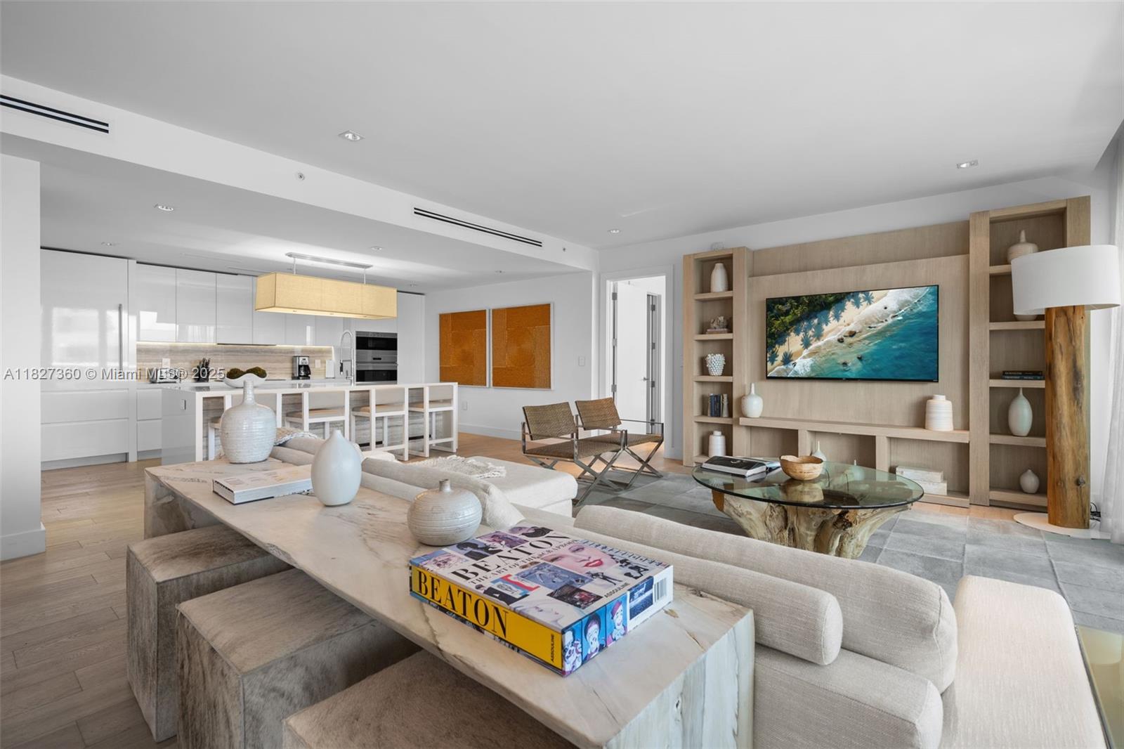 102 24th St #PH-1706 Miami Beach, FL 33139