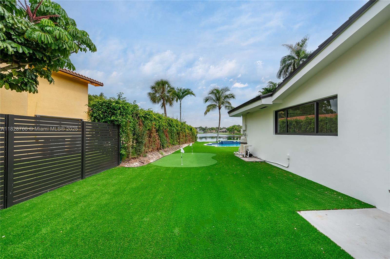 7101 E Troon Cir Miami Lakes, FL 33014