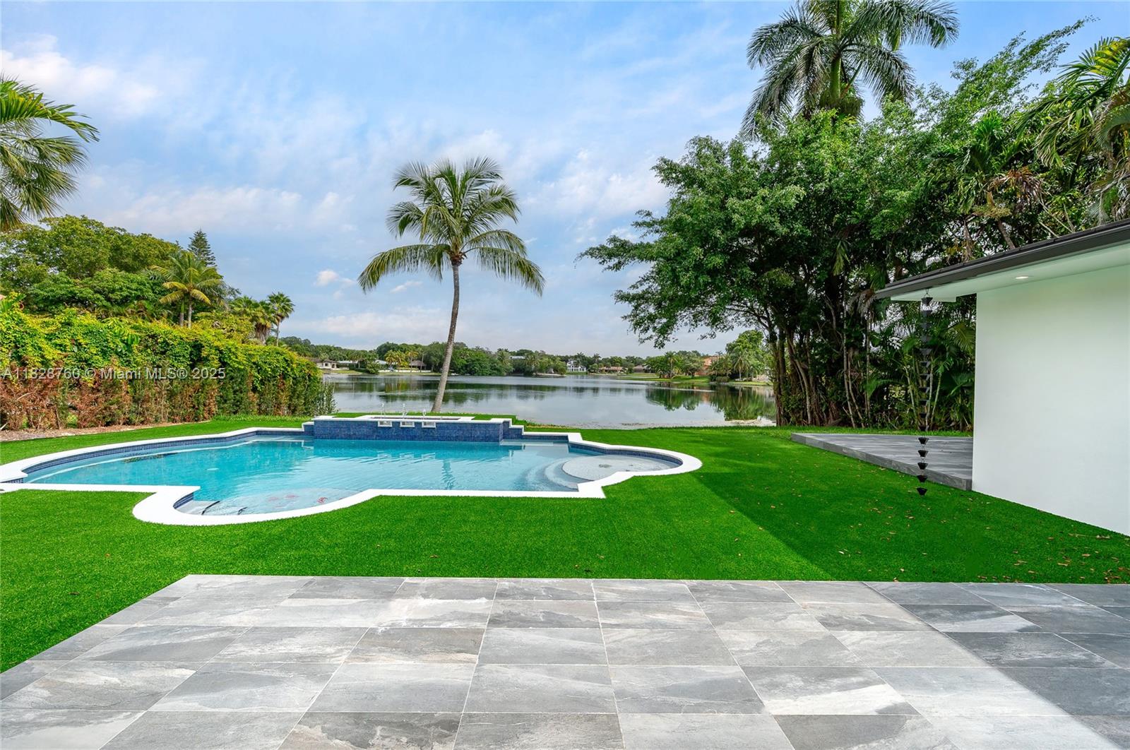 7101 E Troon Cir Miami Lakes, FL 33014