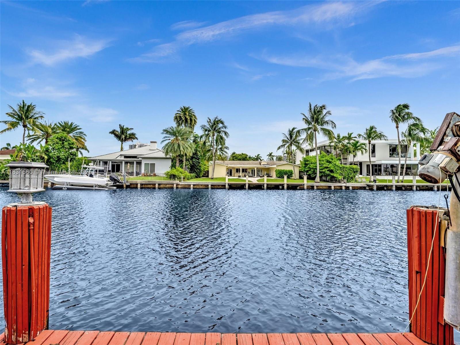 413 Tamarind Dr Hallandale Beach, FL 33009