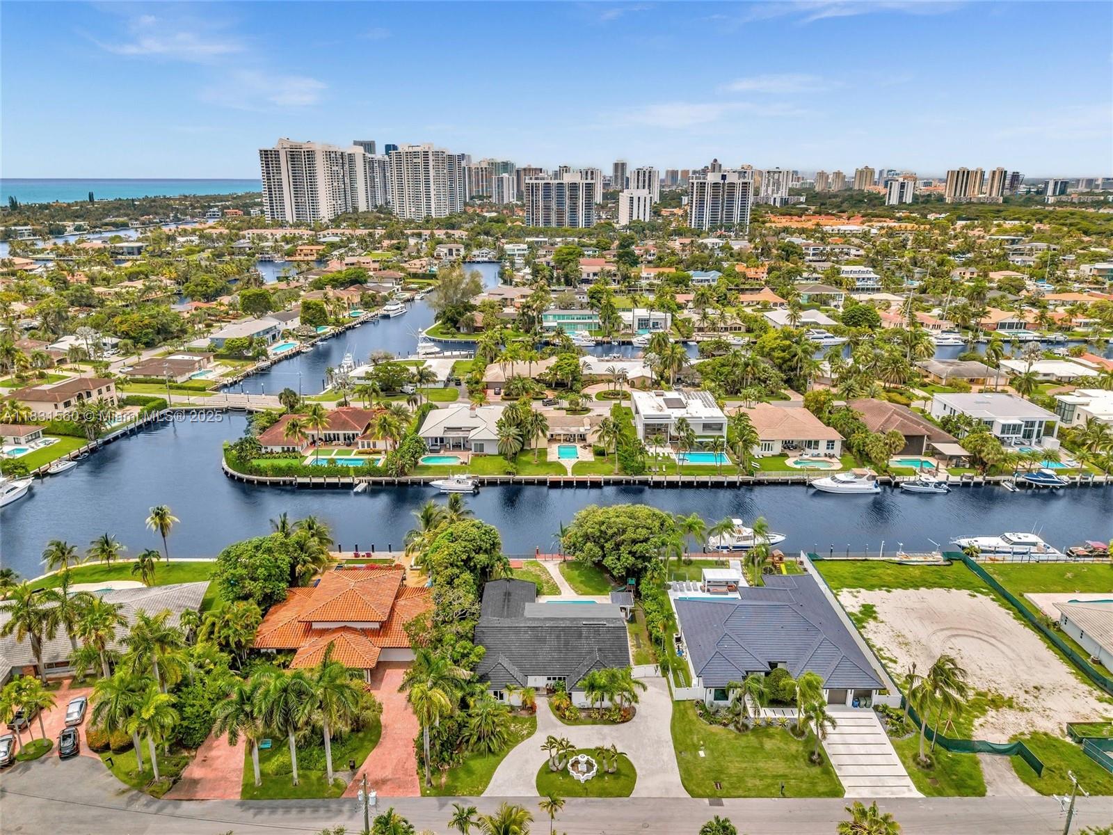 413 Tamarind Dr Hallandale Beach, FL 33009