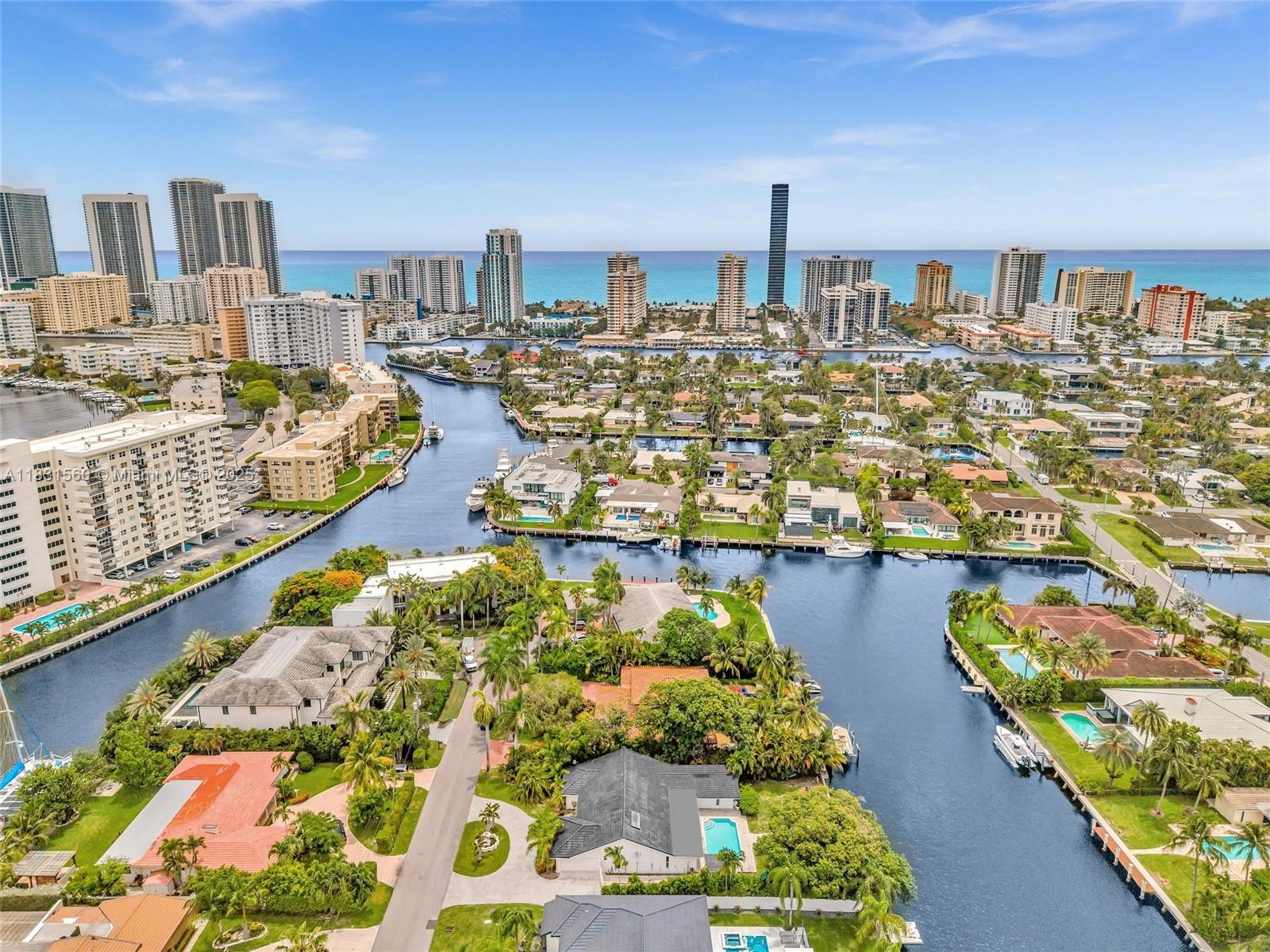 413 Tamarind Dr Hallandale Beach, FL 33009