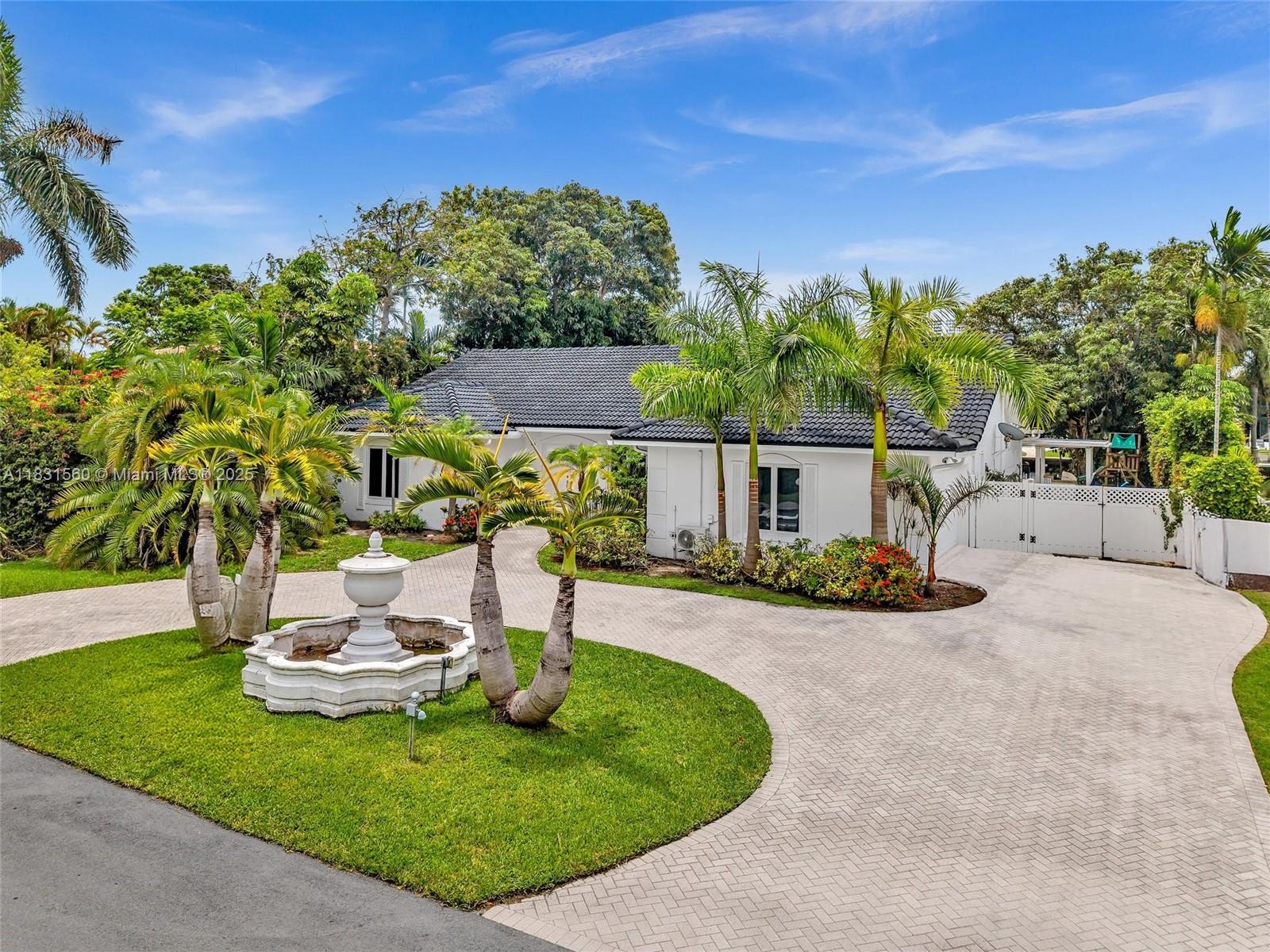 413 Tamarind Dr Hallandale Beach, FL 33009