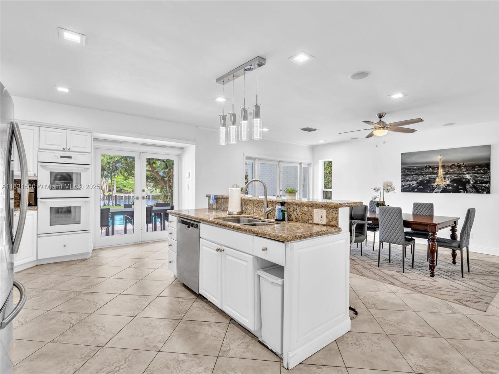 413 Tamarind Dr Hallandale Beach, FL 33009