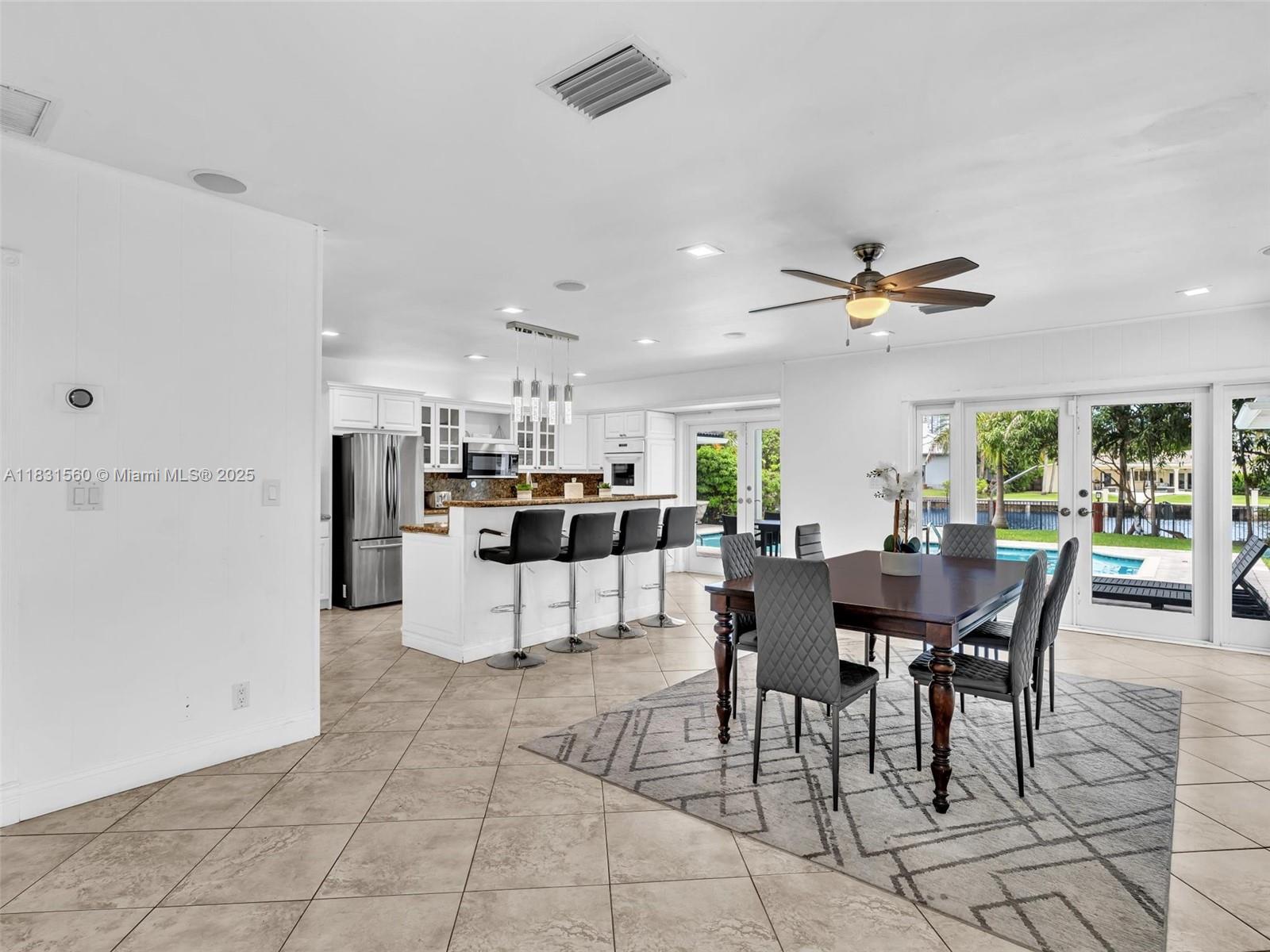 413 Tamarind Dr Hallandale Beach, FL 33009