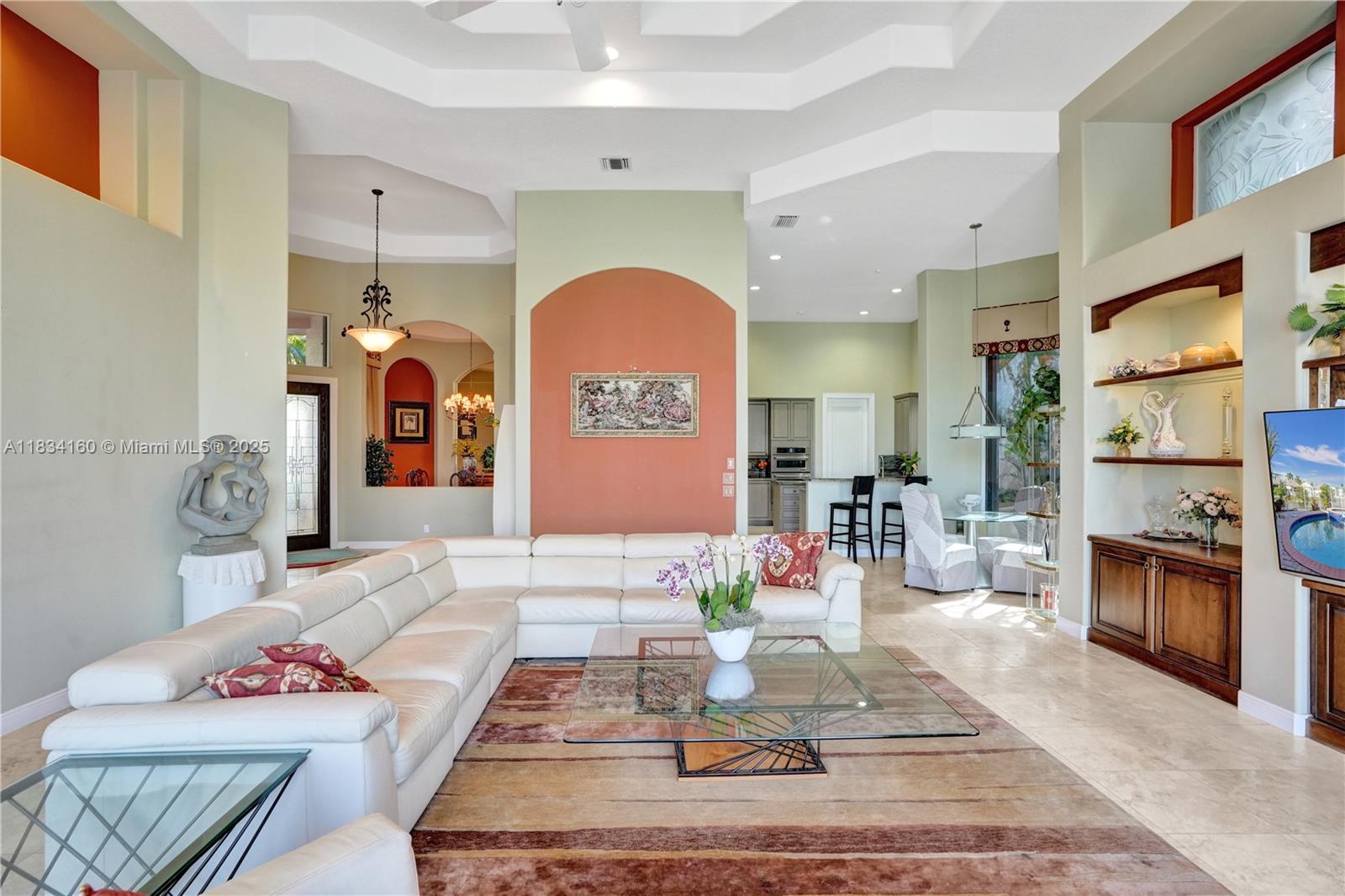 7081 Mallorca Cres
