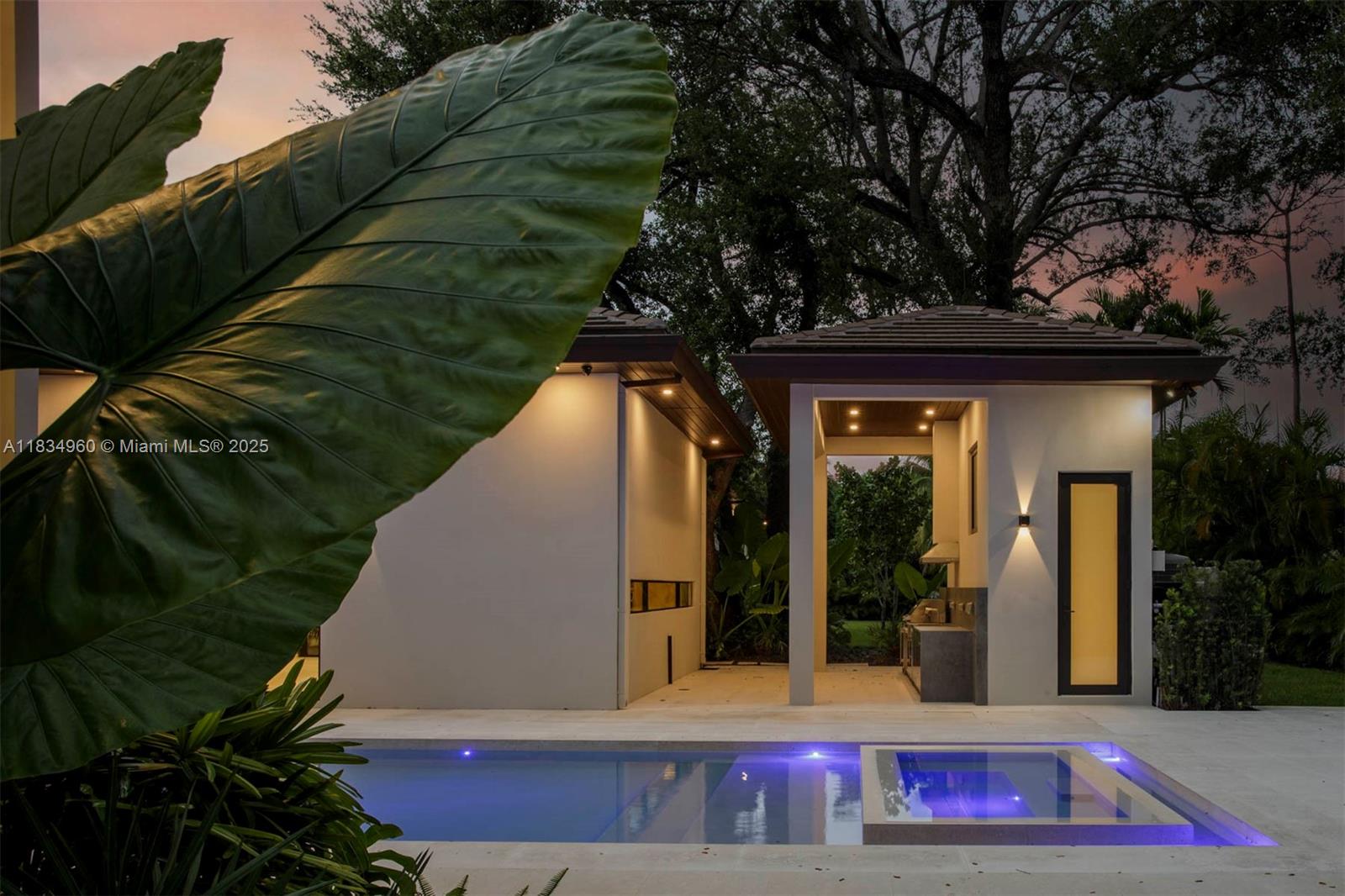 6445 SW 102nd Ave Miami, FL 33173