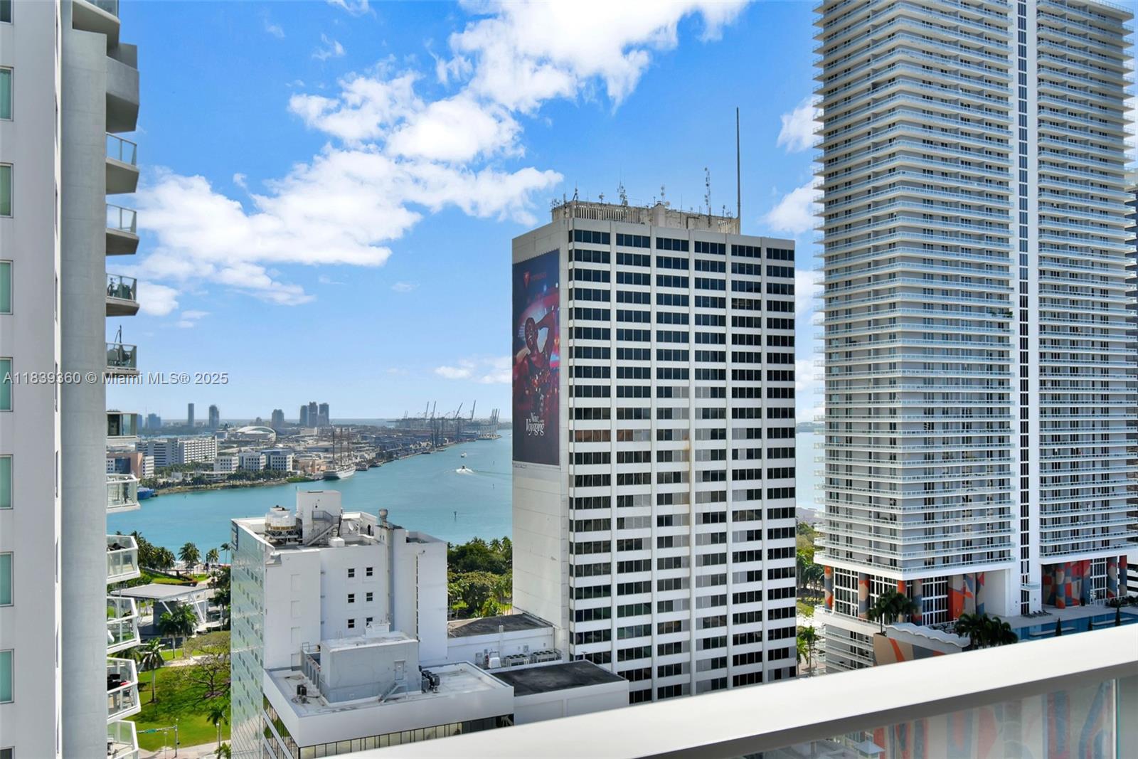 image Yotelpad17