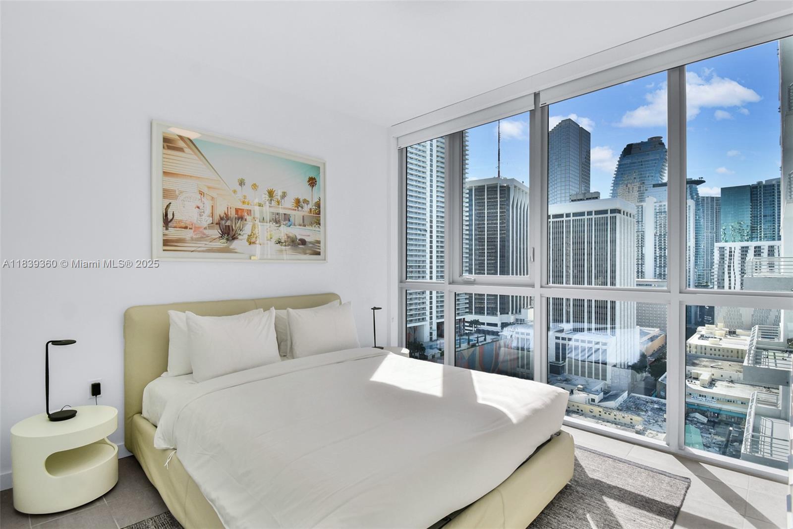 image Yotelpad22