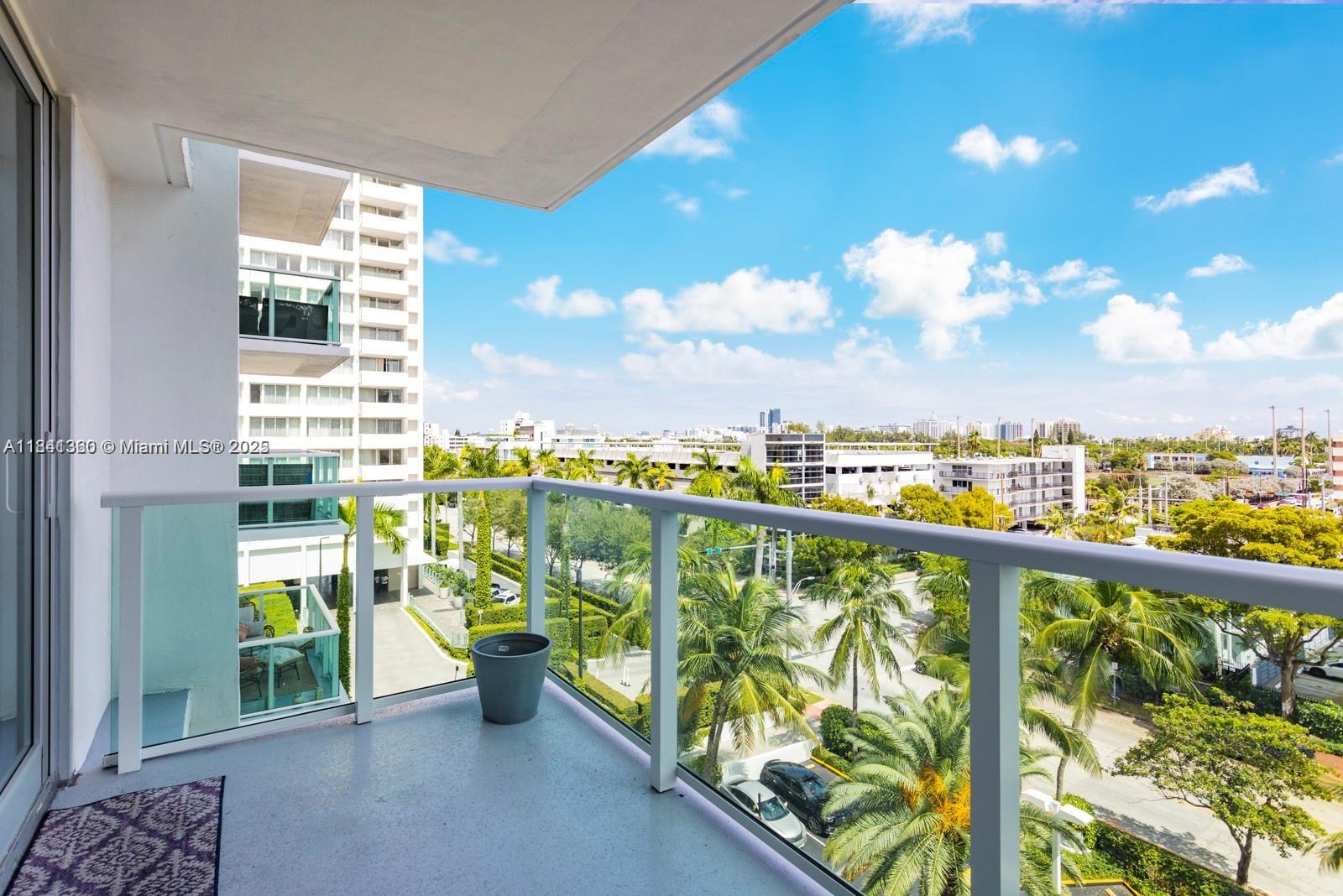 1000 West Ave #609