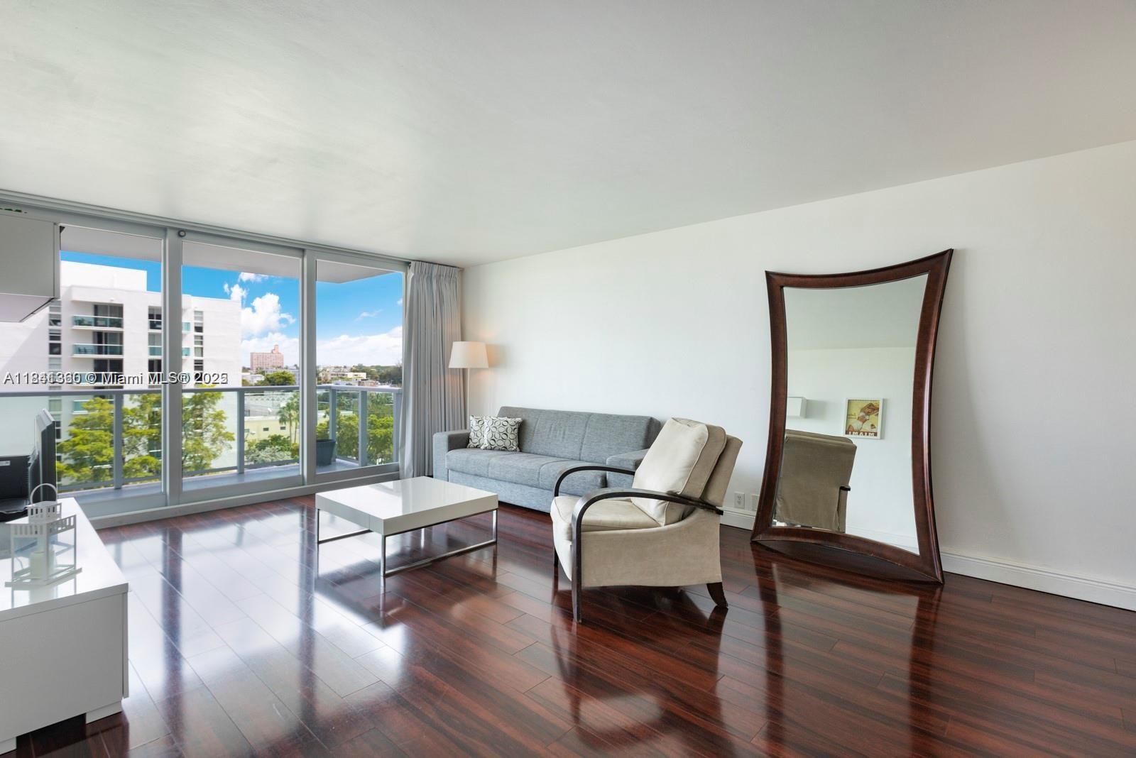 image Mirador Condominium1