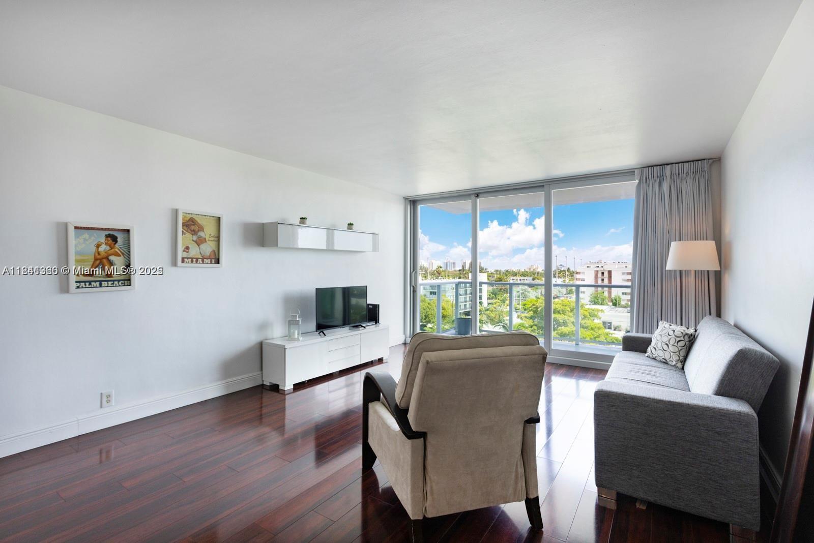 image Mirador Condominium2