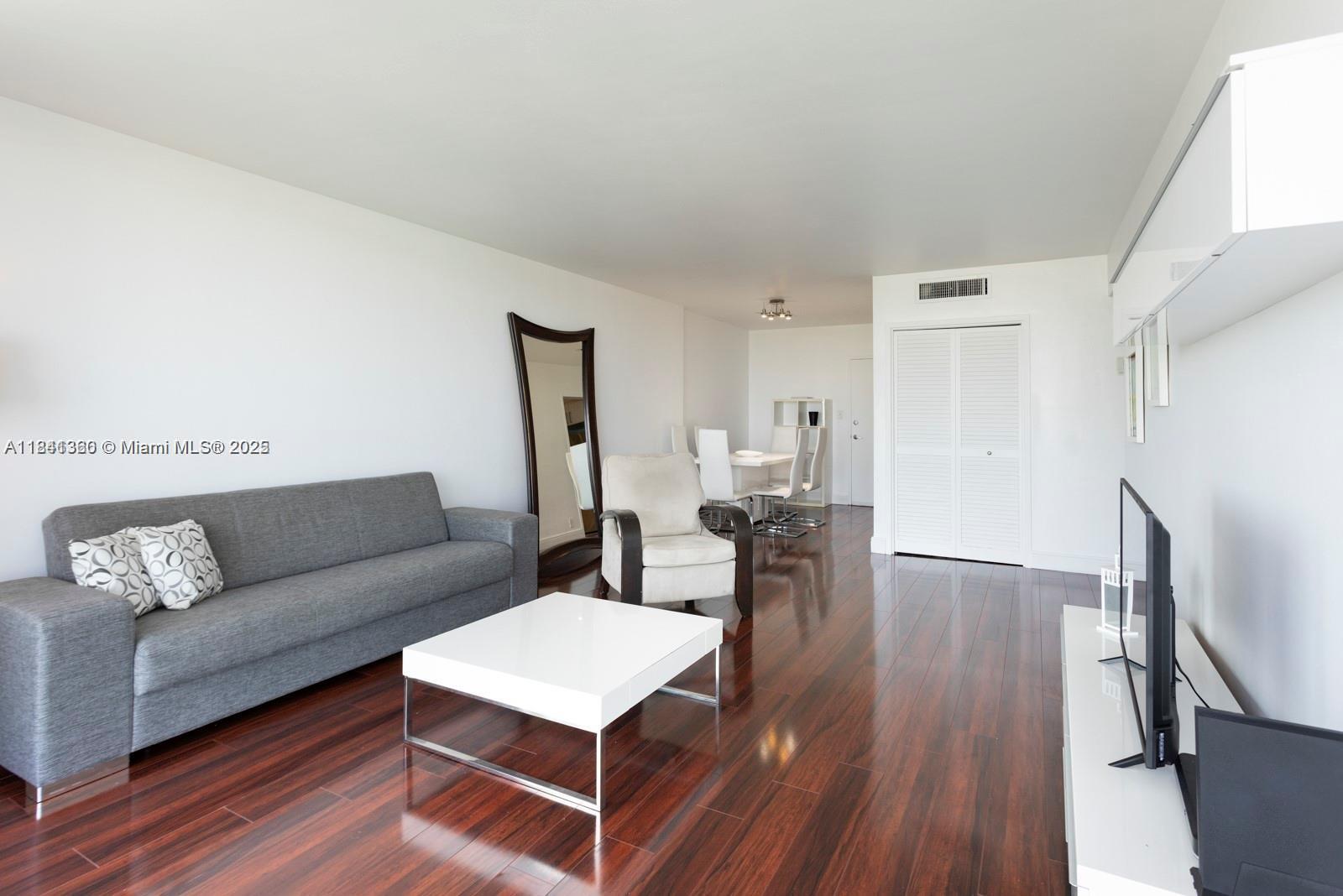 image Mirador Condominium4