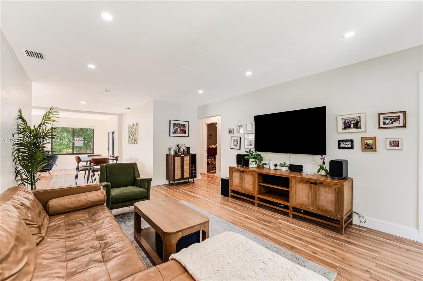 2371 SW 24th Ter