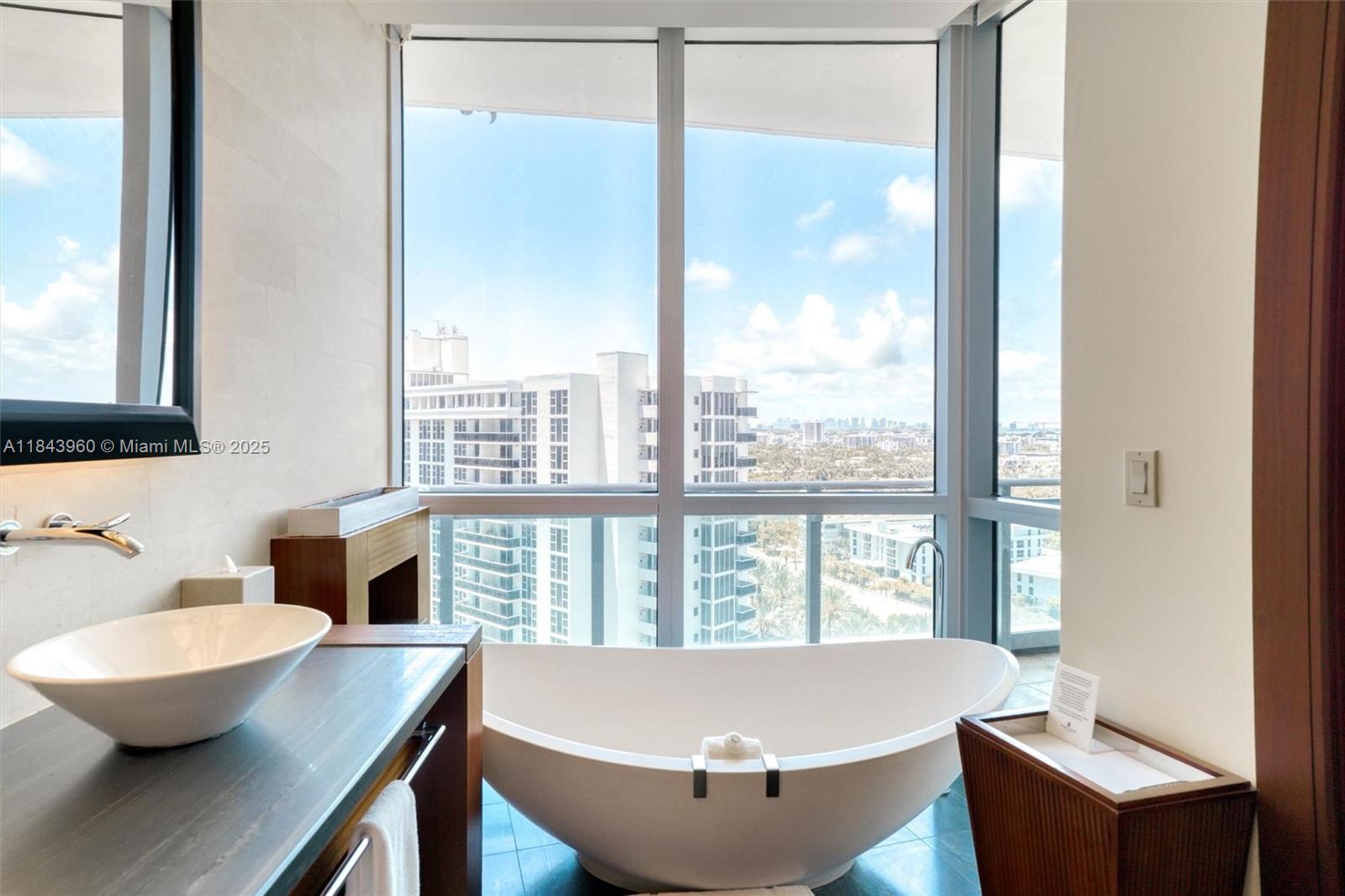 10295 Collins Ave #1014 Bal Harbour, FL 33154