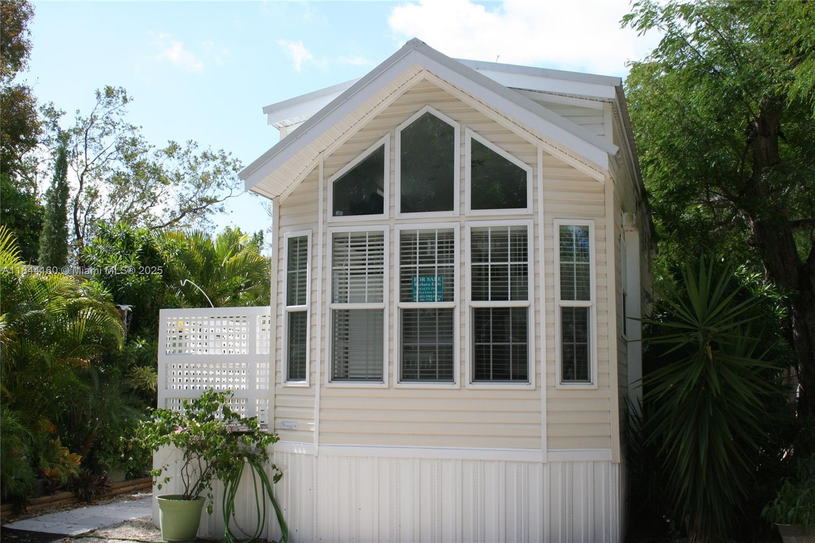 101551 Overseas Hwy 159