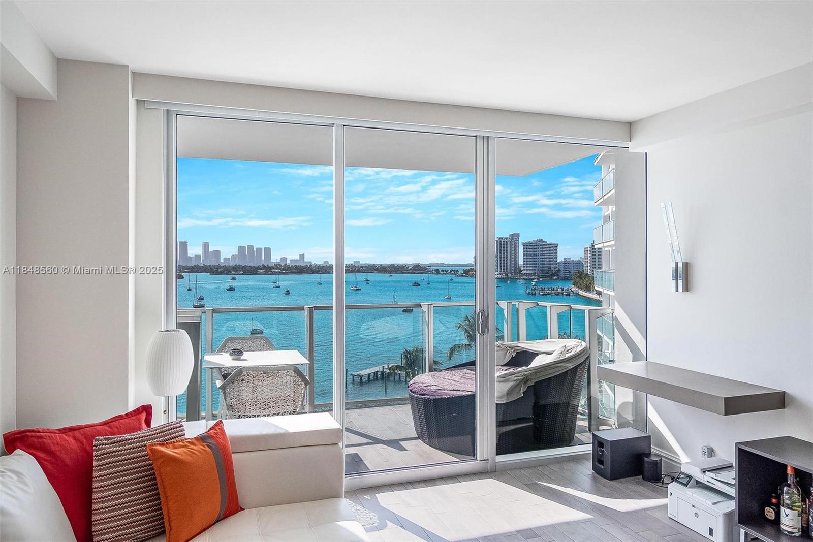 image Mondrian South Beach21