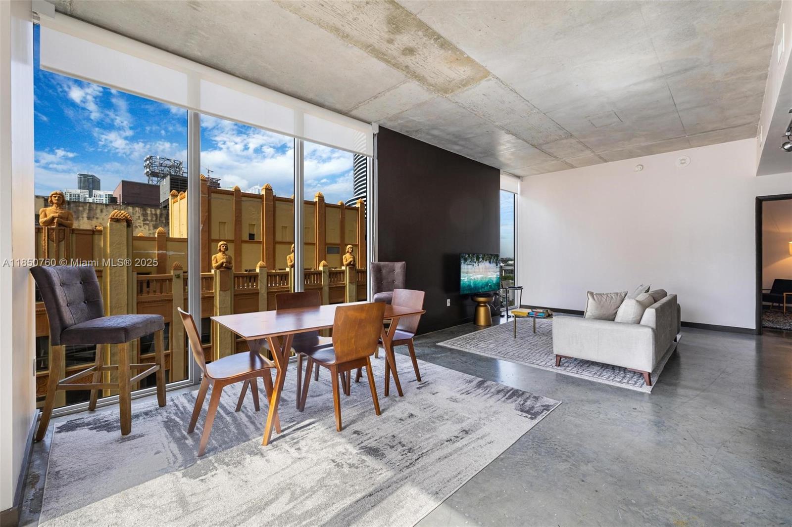 151 SE 1st St #401
