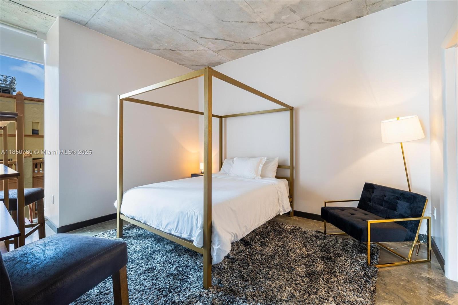 image Centro Condominium9