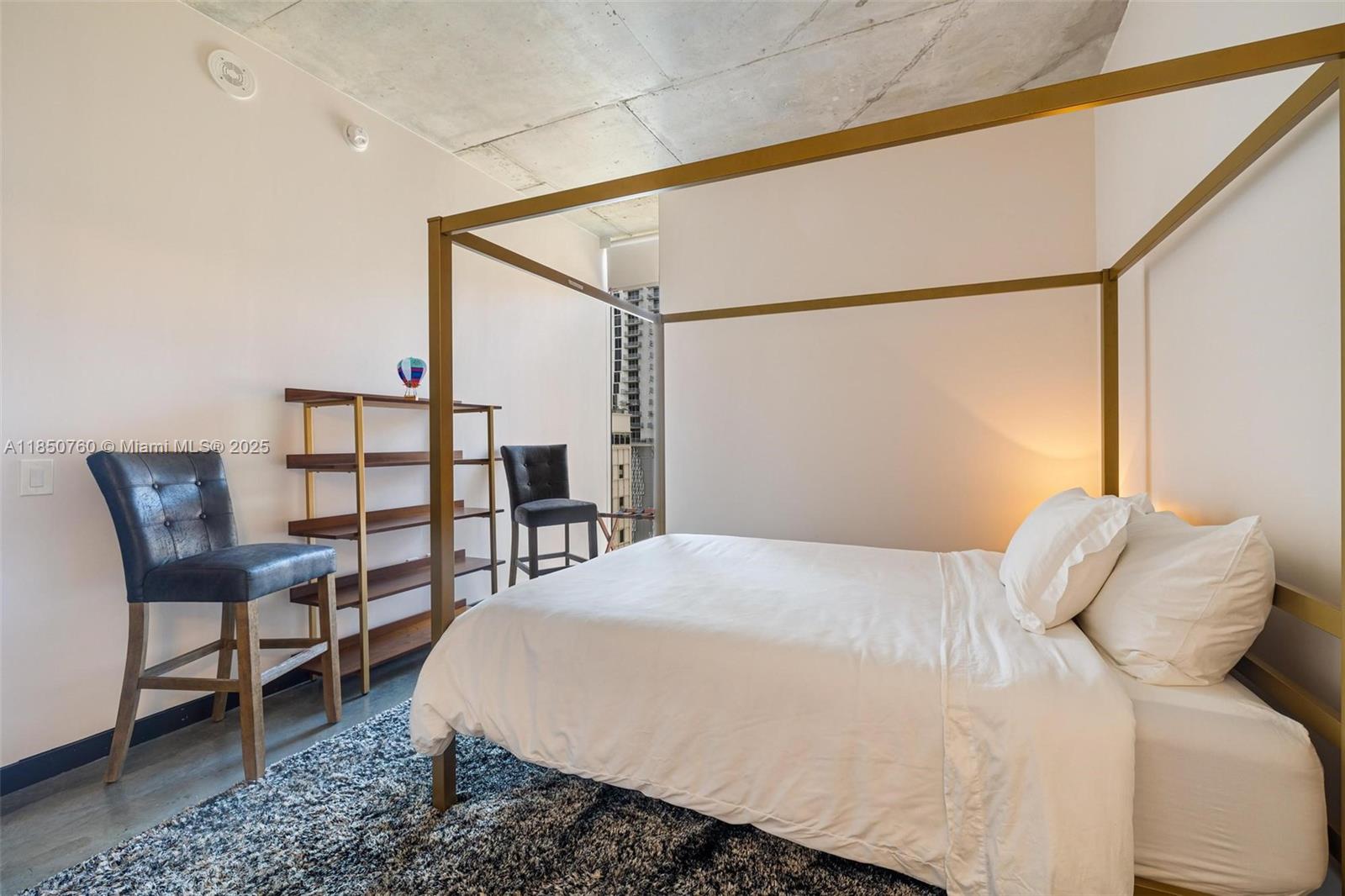 image Centro Condominium11