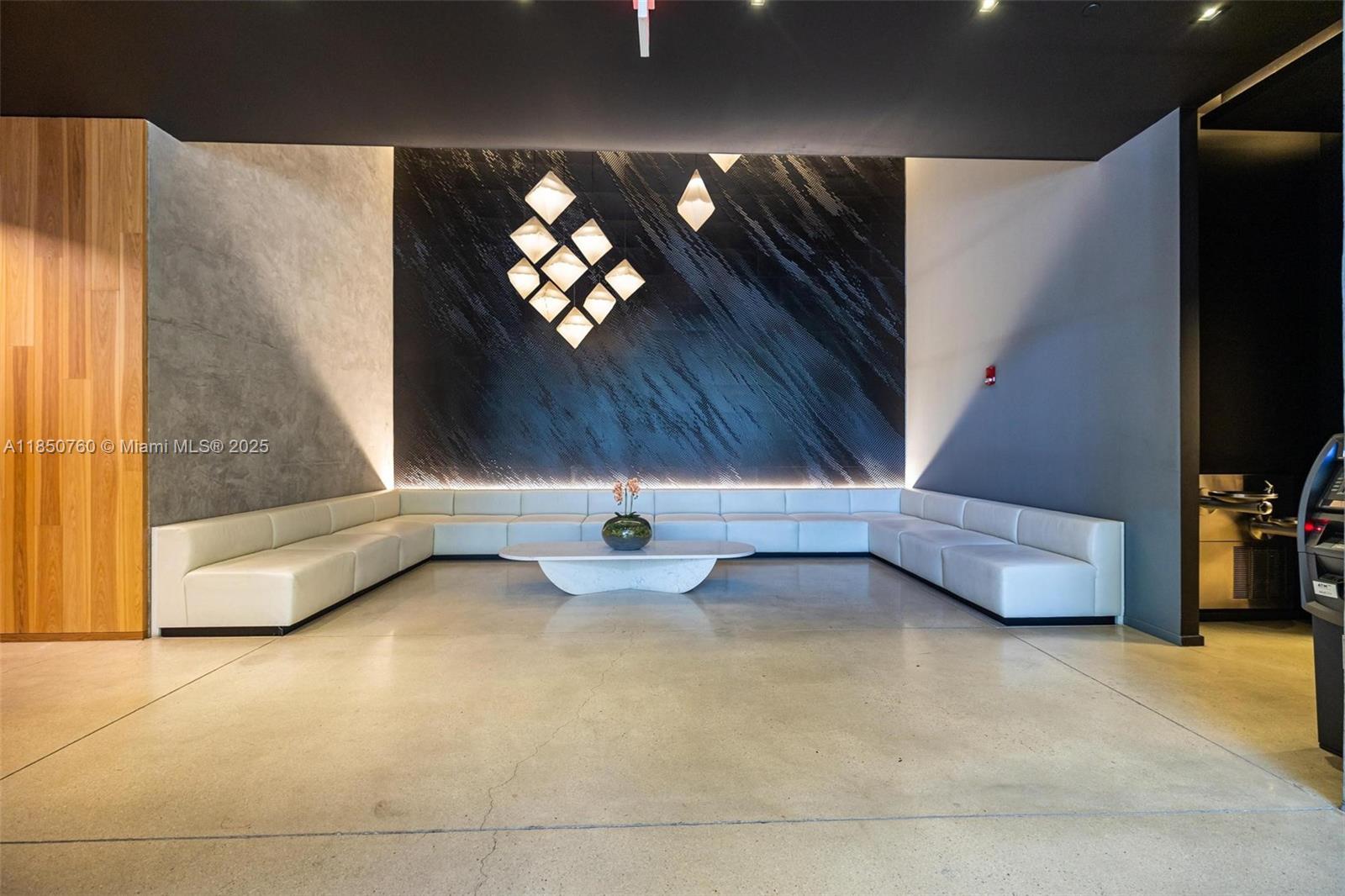 image Centro Condominium19