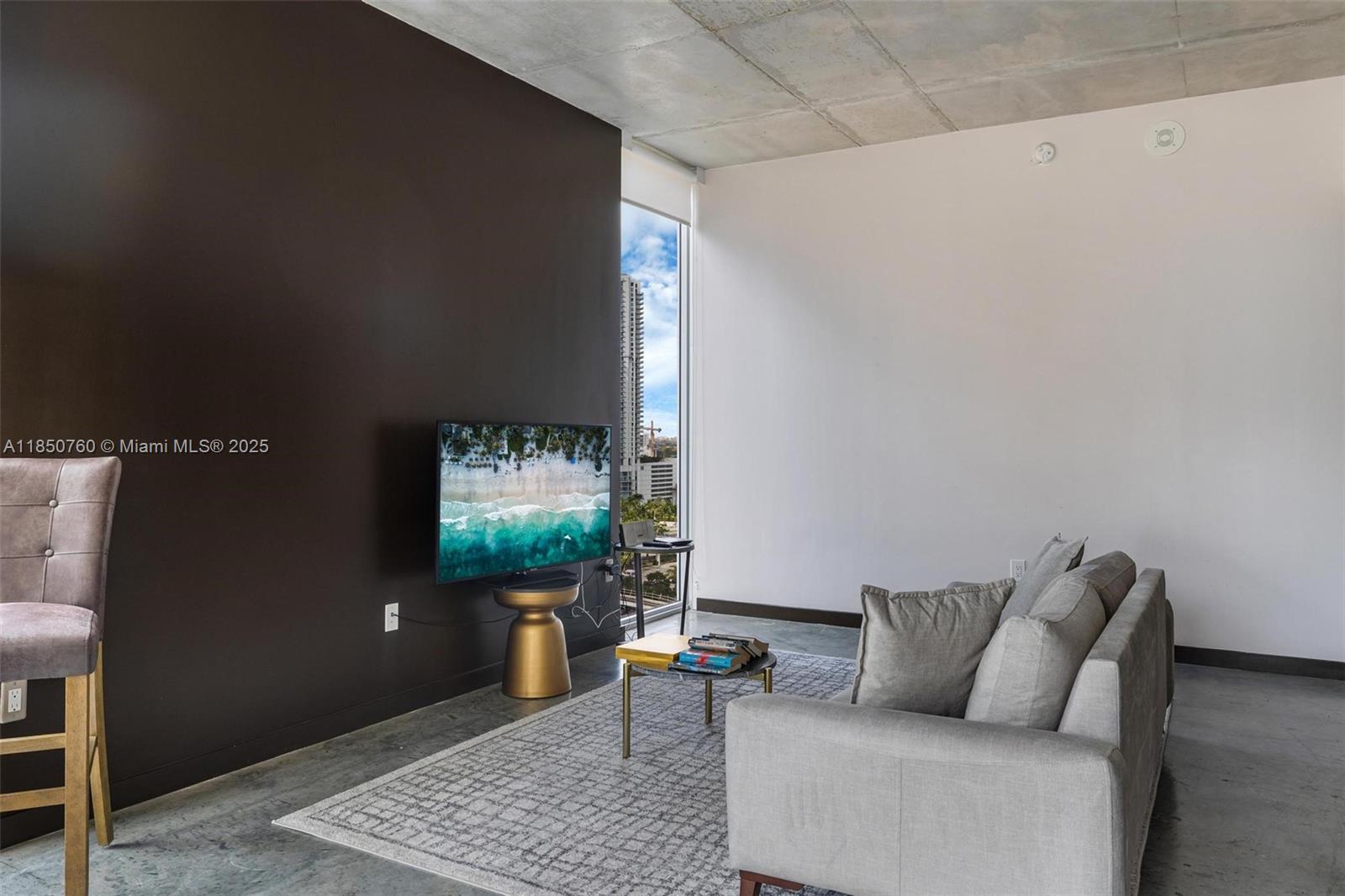 image Centro Condominium8