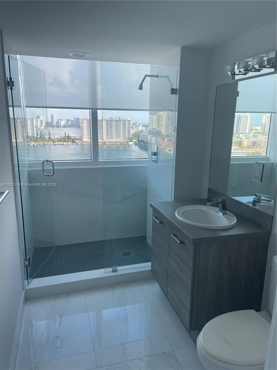 image 400 Sunny Isles17