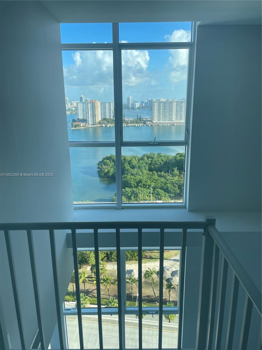 image 400 Sunny Isles30