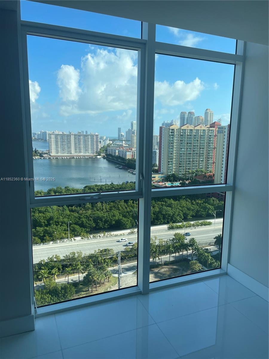 image 400 Sunny Isles33