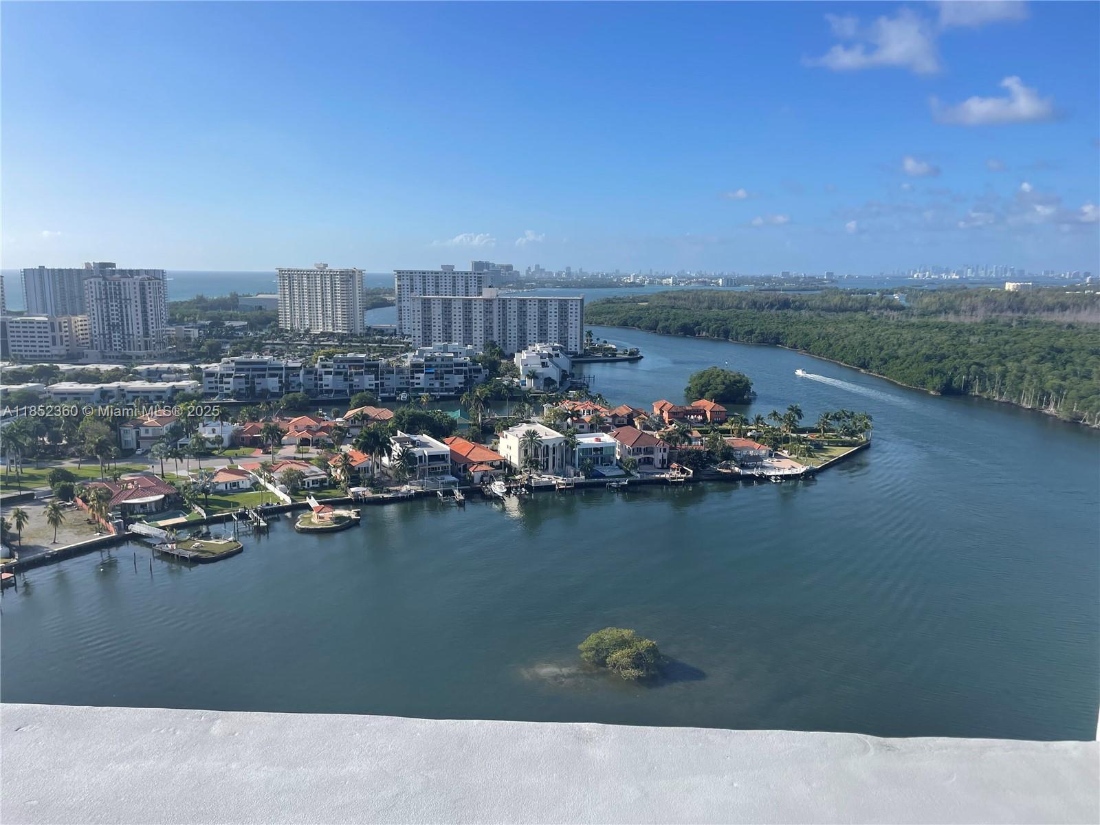image 400 Sunny Isles4
