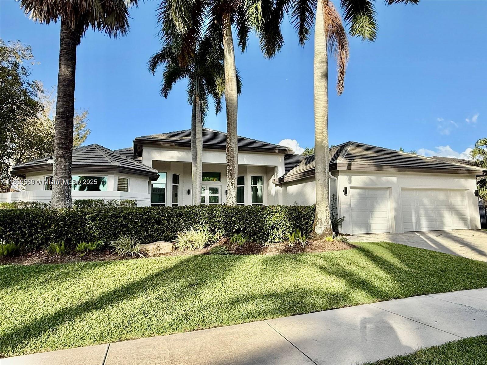 2523 Montclaire Cir