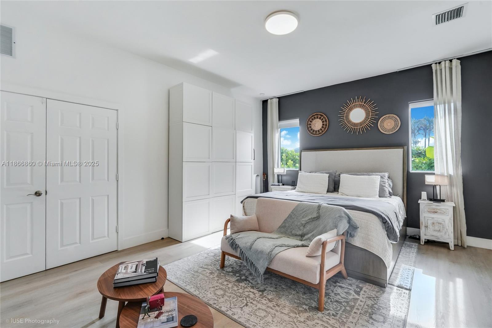 10040 NW 28th Ter Doral, FL 33172