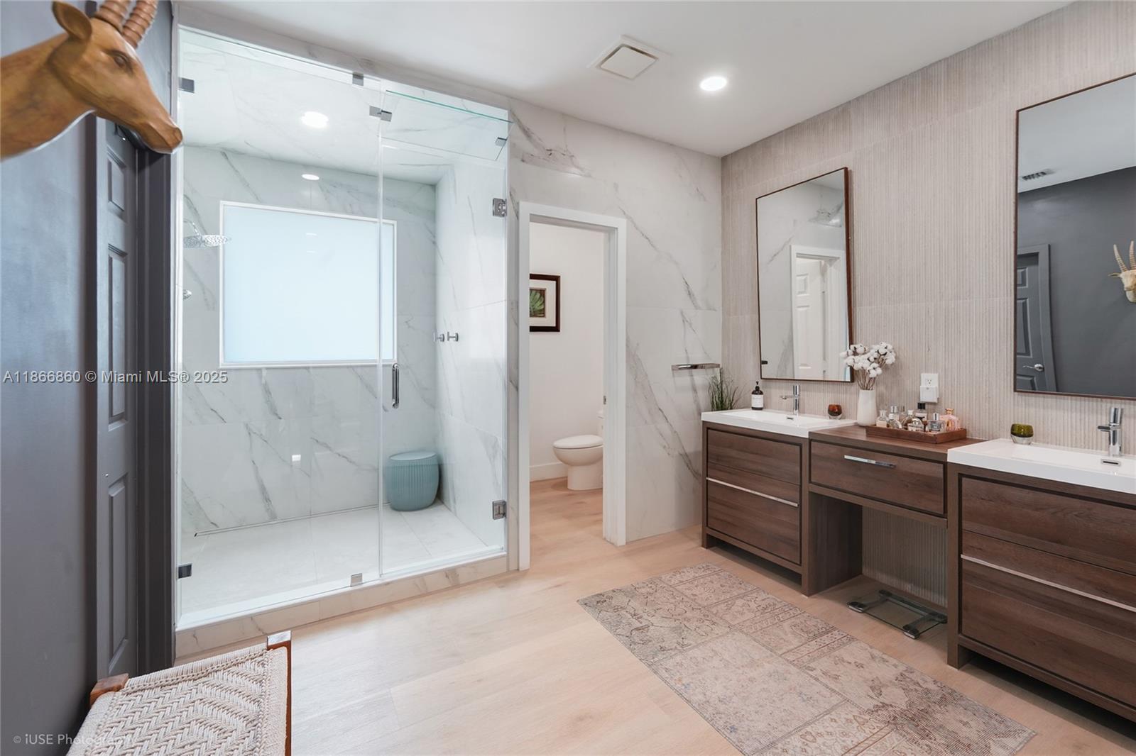 10040 NW 28th Ter Doral, FL 33172