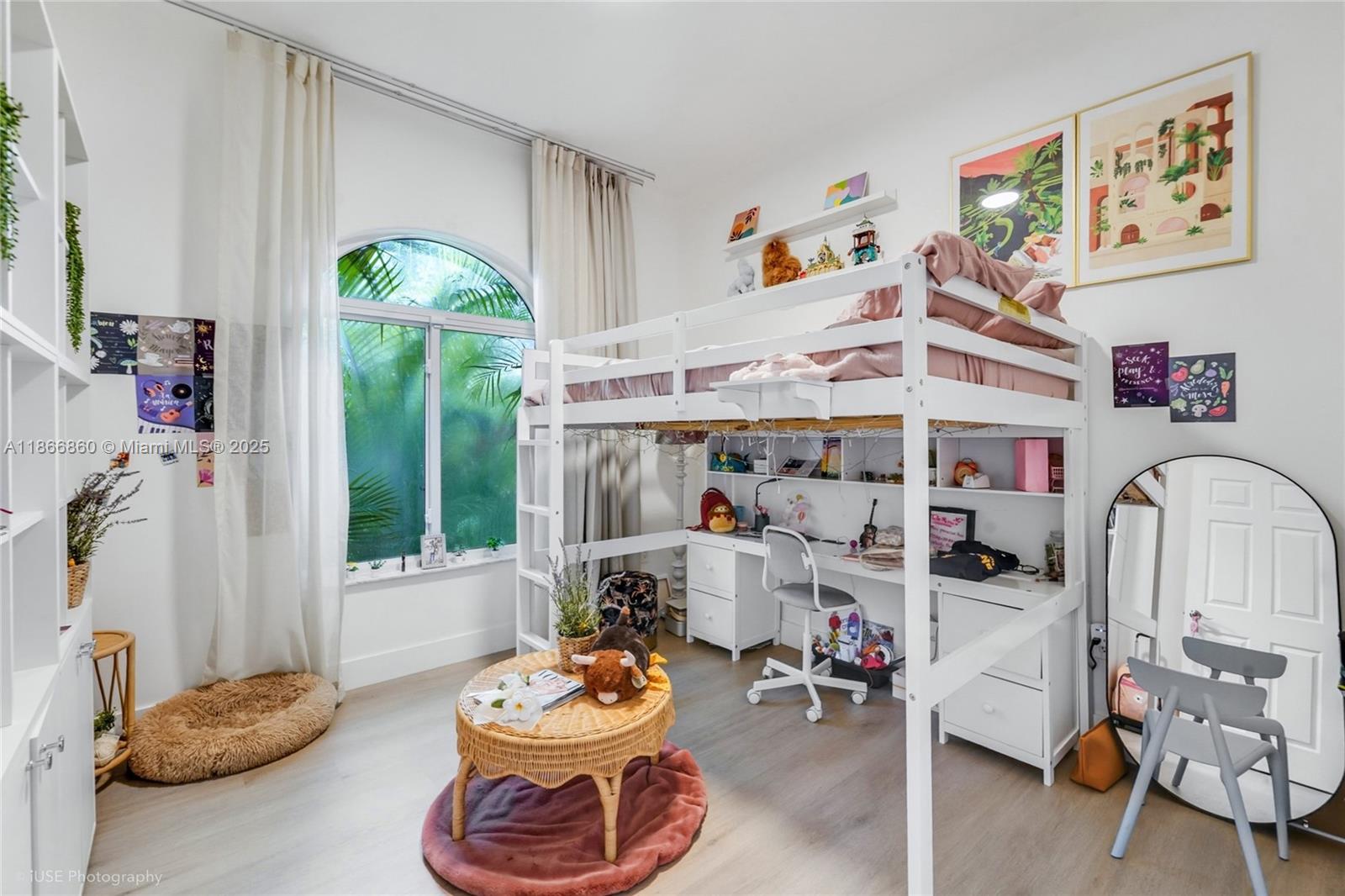 10040 NW 28th Ter Doral, FL 33172