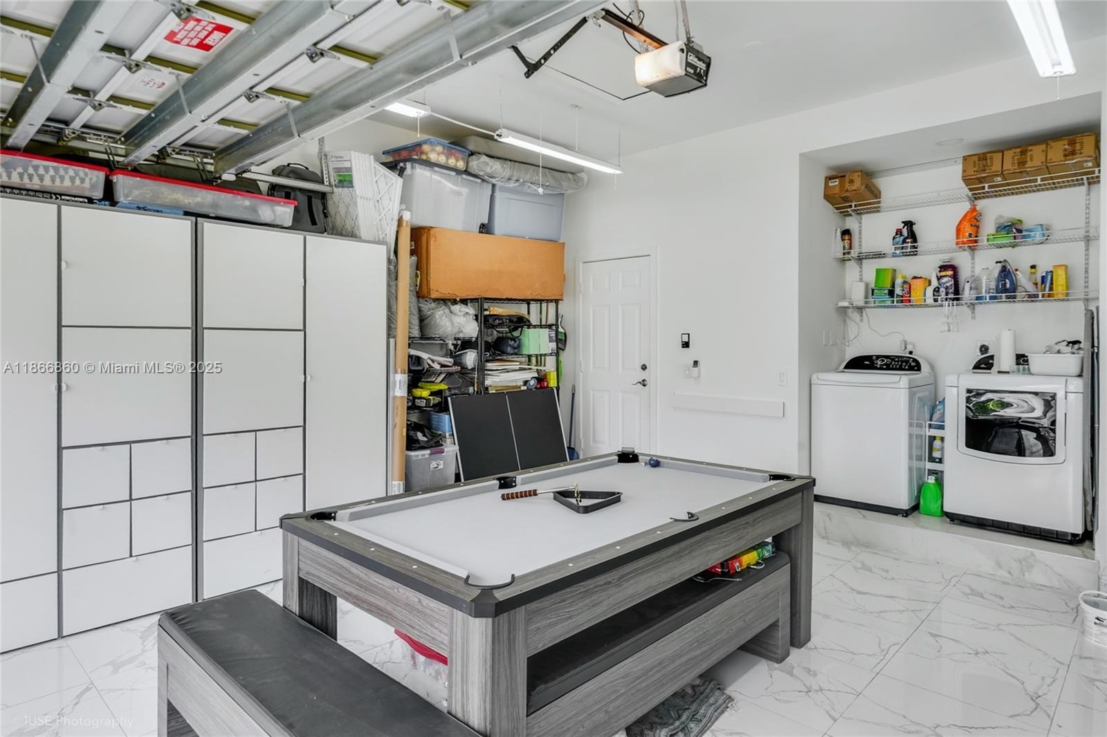 10040 NW 28th Ter Doral, FL 33172