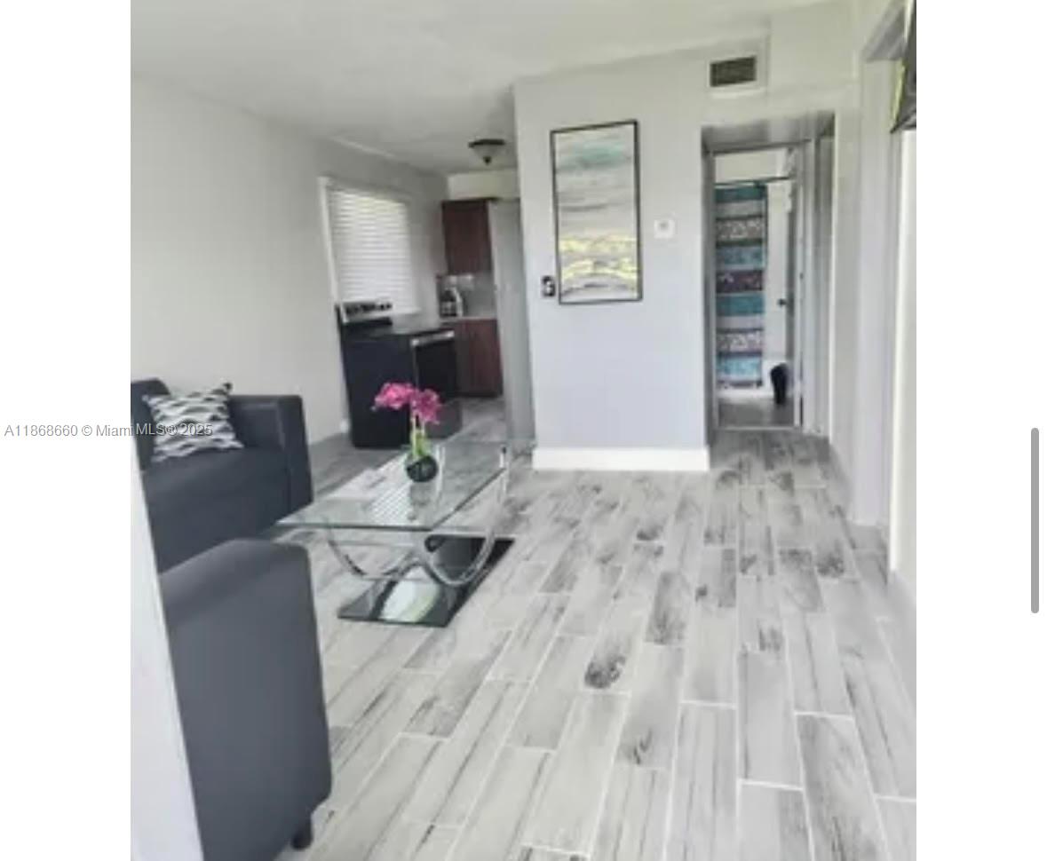 715 NW 7th Ave #1-5