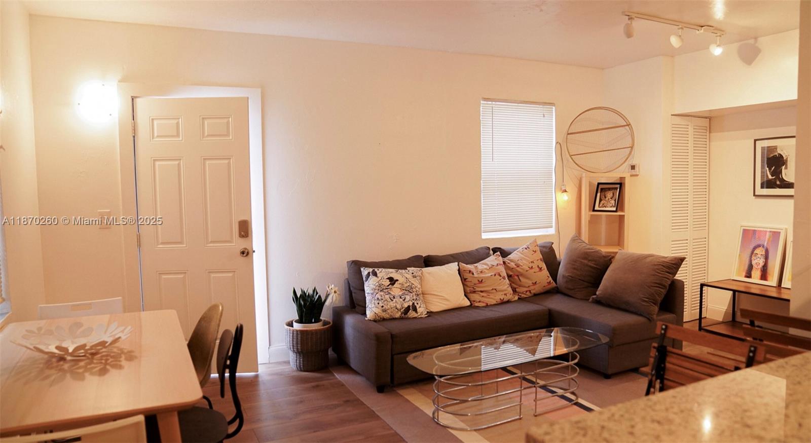 68 NW 45th St #2 Miami, FL 33127