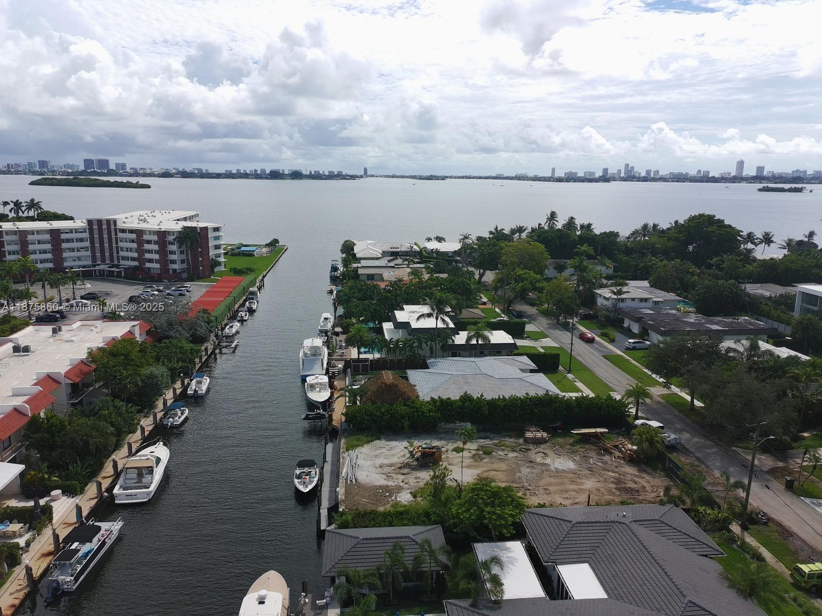 1545 NE 104th St Miami Shores, FL 33138