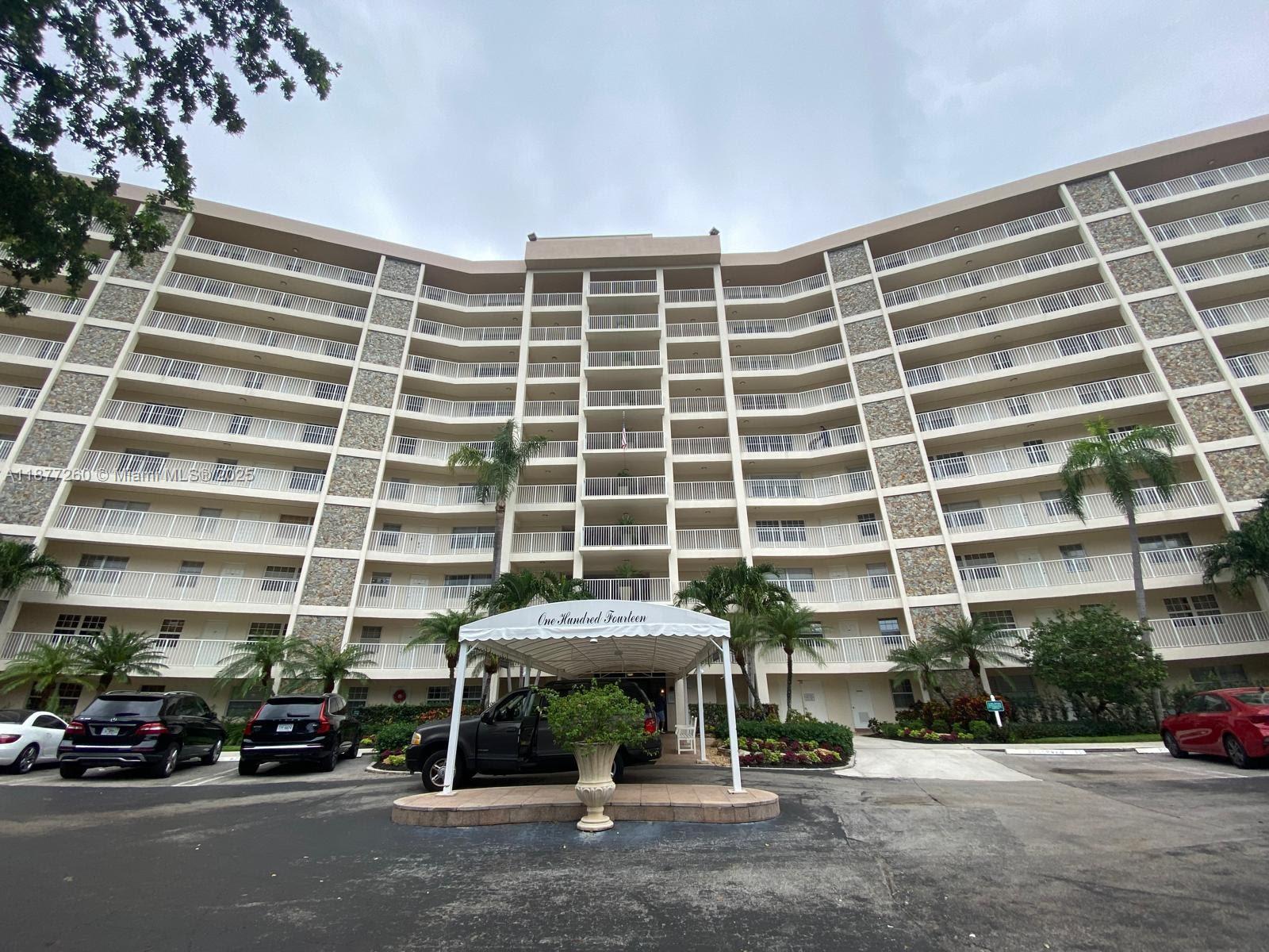 3507 Oaks Way #804