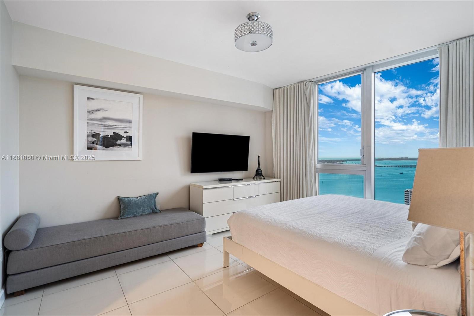 image Icon Brickell12
