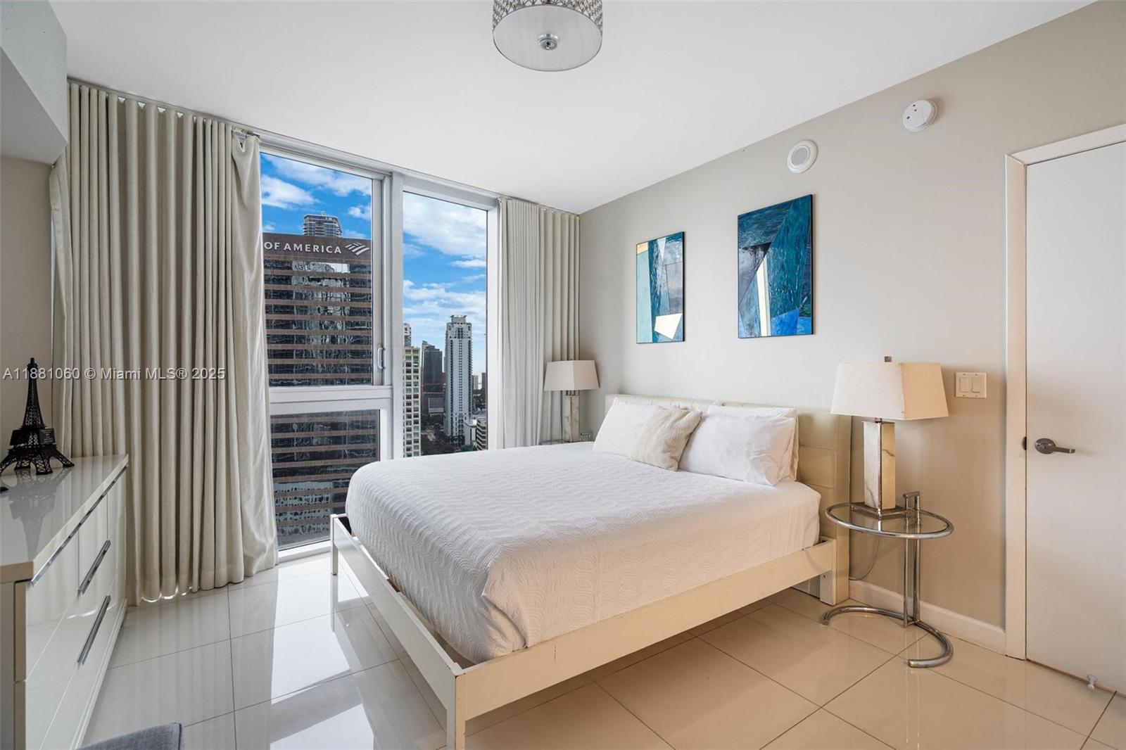 image Icon Brickell13