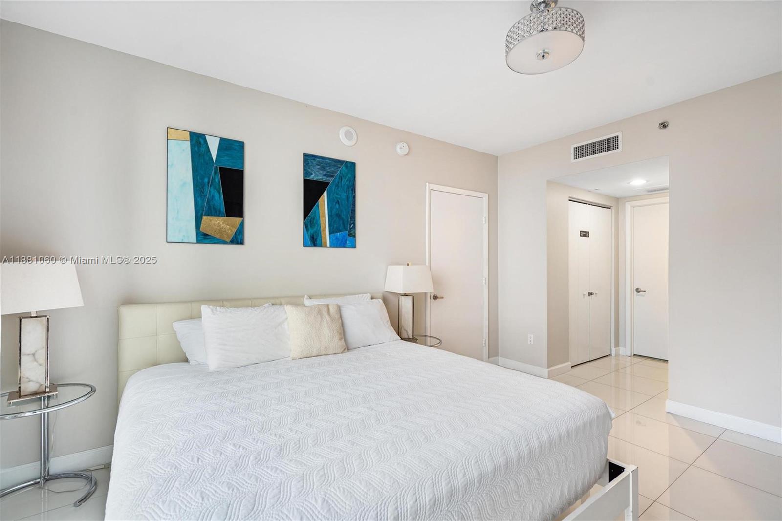 image Icon Brickell14