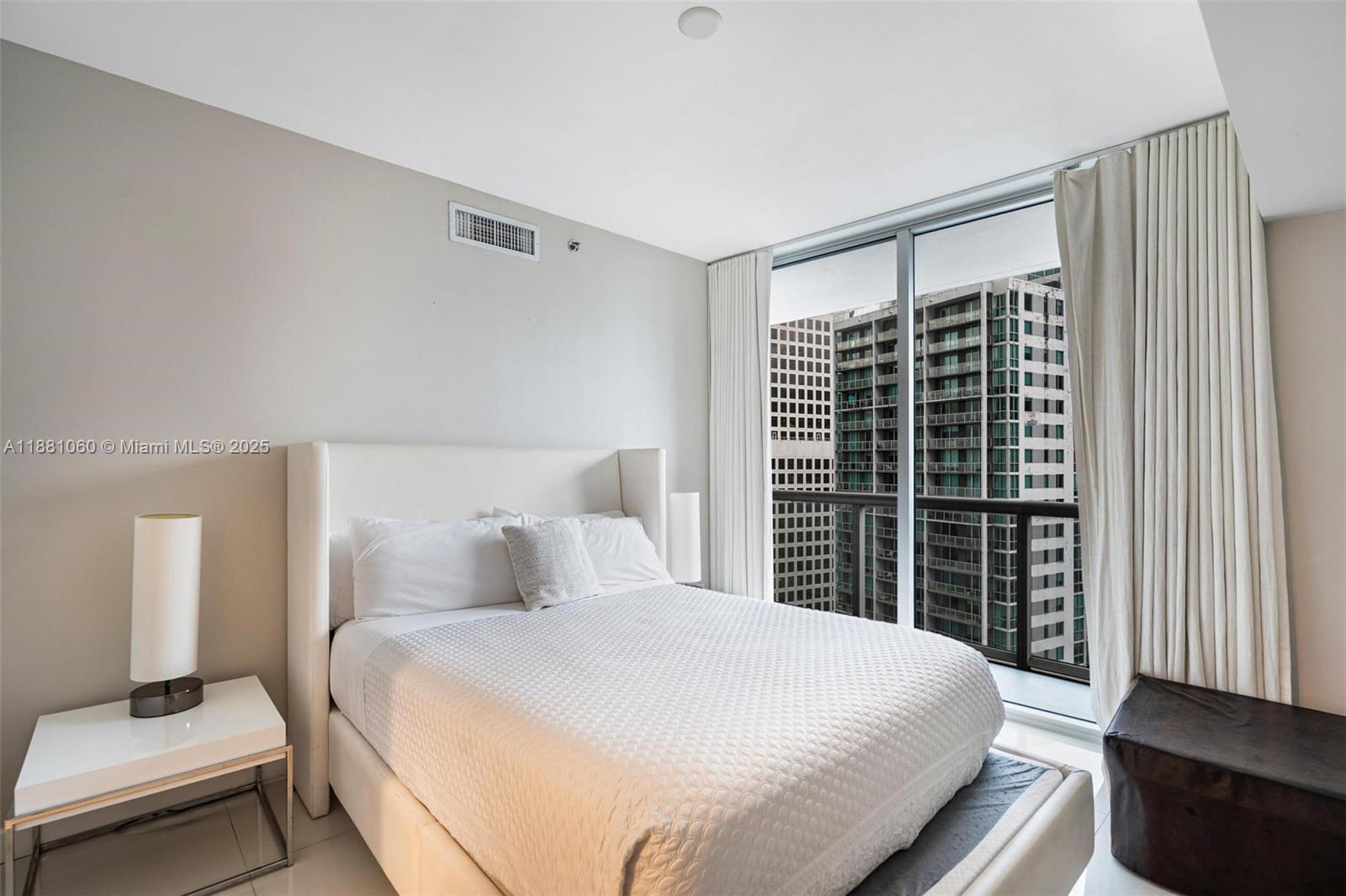 image Icon Brickell25