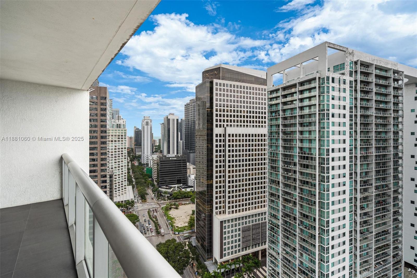 image Icon Brickell28