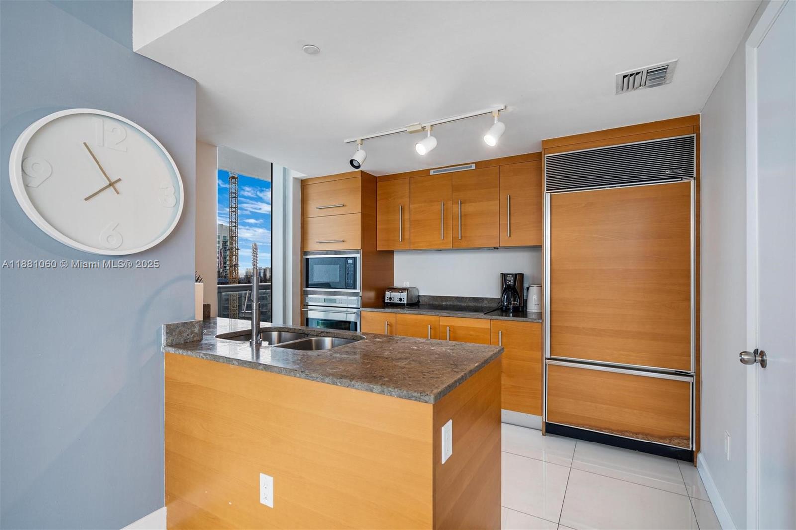 image Icon Brickell6