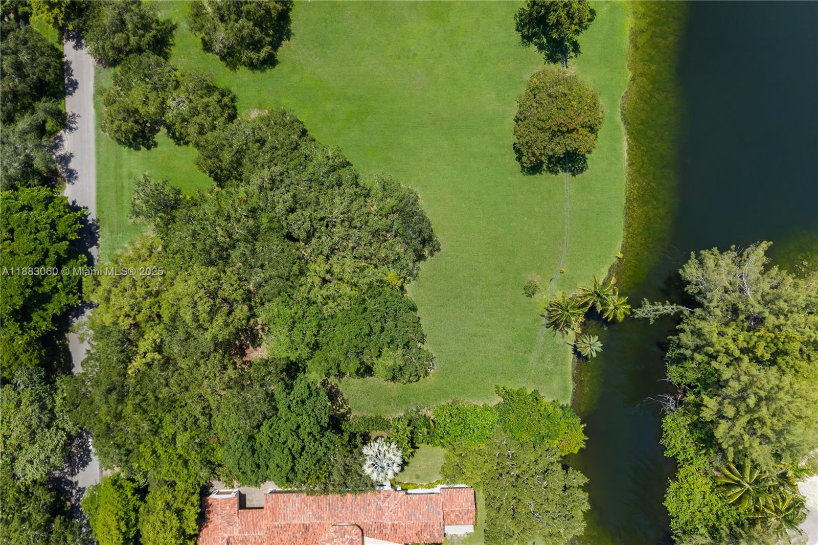 10600 Lakeside Dr Coral Gables, FL 33156 10600 Lakeside Dr Coral Gables, FL 33156