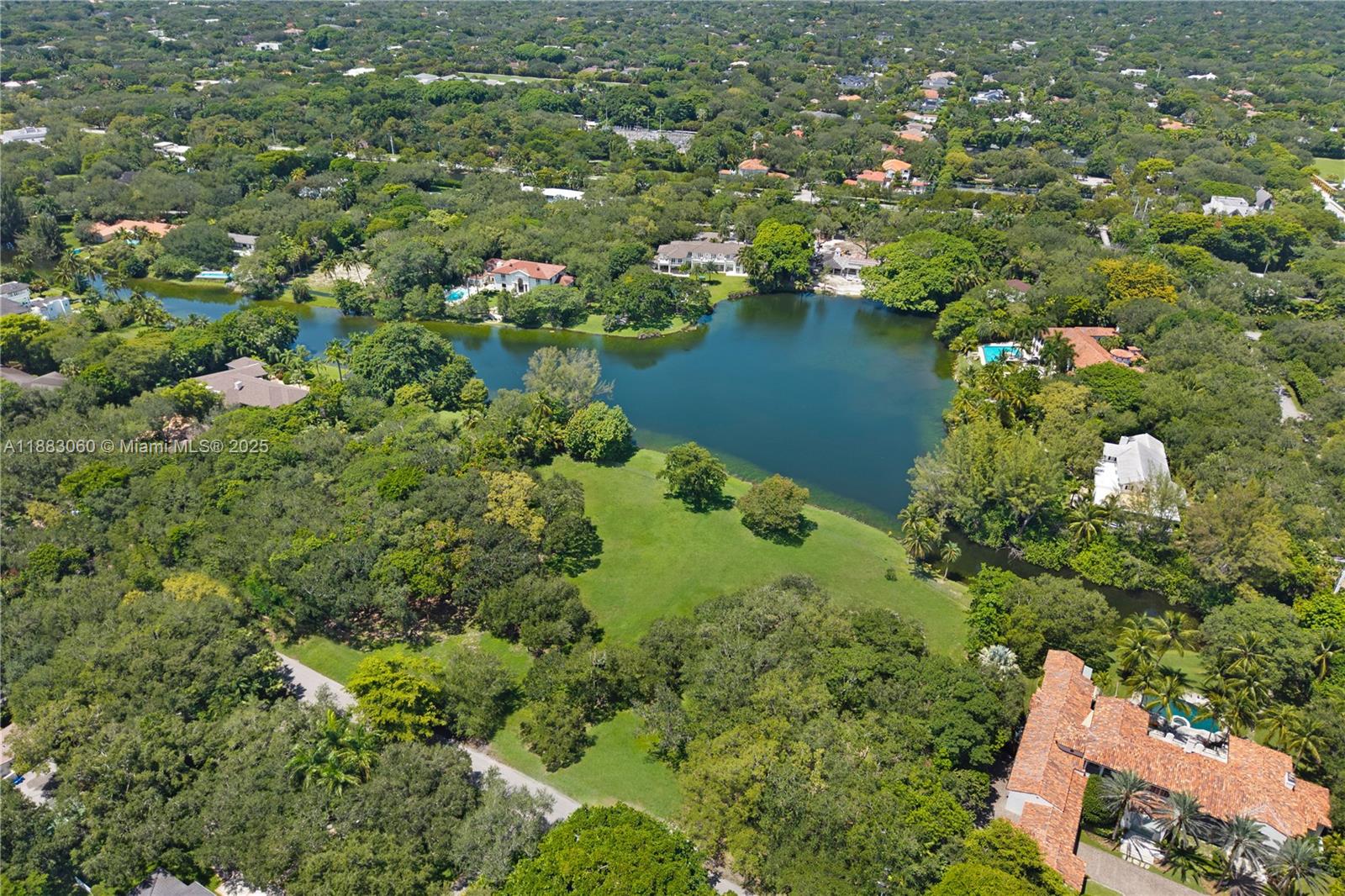 10600 Lakeside Dr Coral Gables, FL 33156 10600 Lakeside Dr Coral Gables, FL 33156