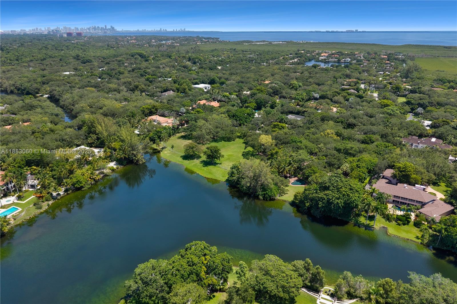 10600 Lakeside Dr Coral Gables, FL 33156 10600 Lakeside Dr Coral Gables, FL 33156