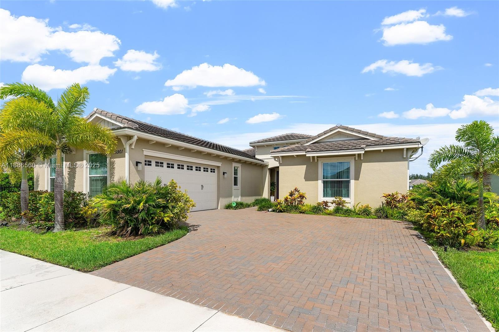 15901 Meadowlark Ct