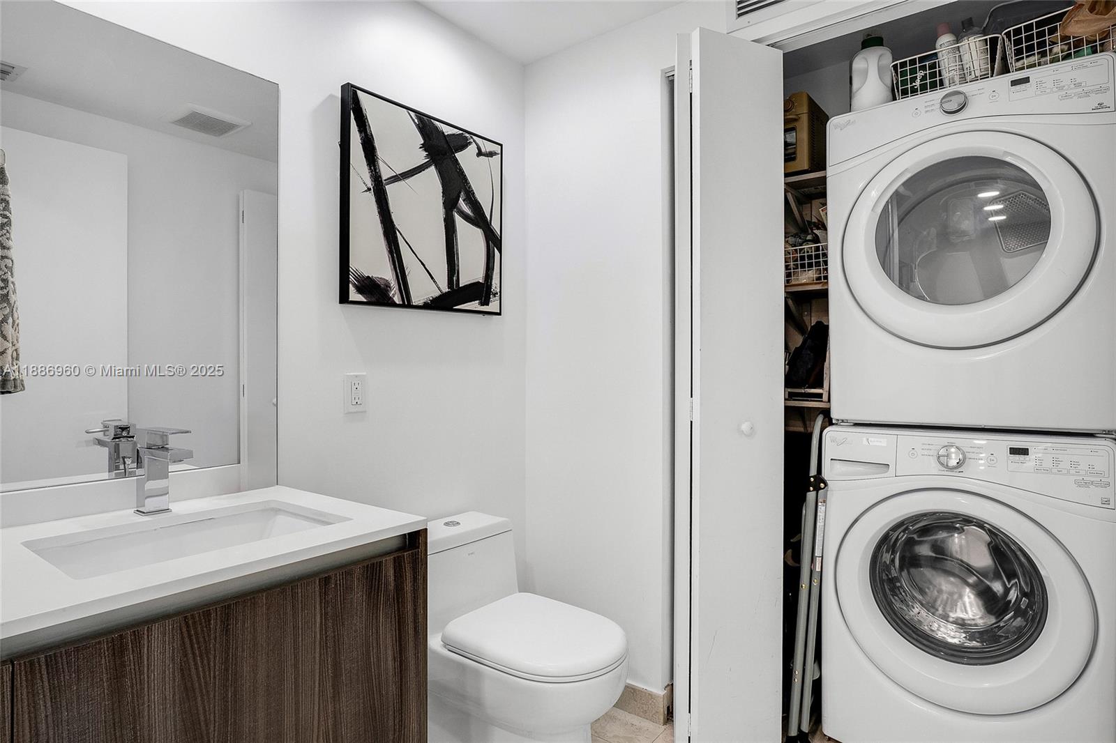 image Aria On The Bay Condo12